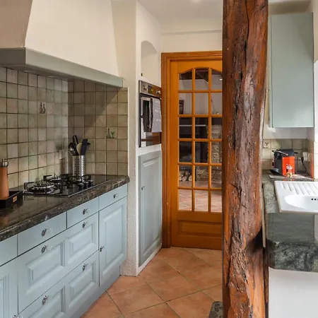 Вилла Les Pierres De Fonfage *