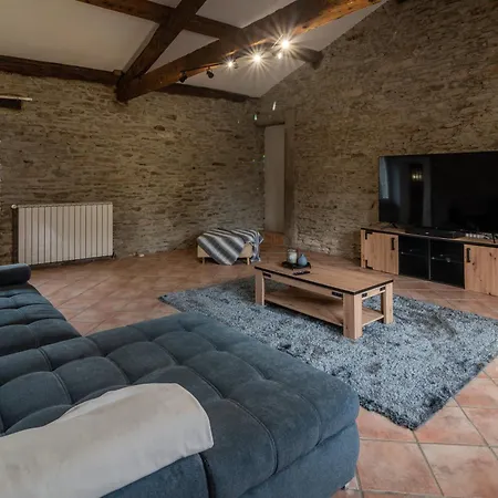 Вилла Les Pierres De Fonfage