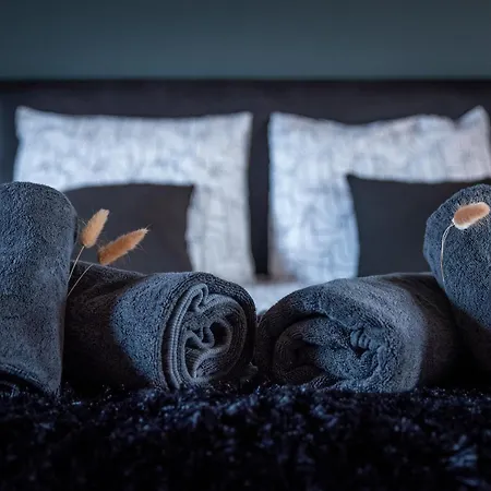 Les Pierres De Fonfage