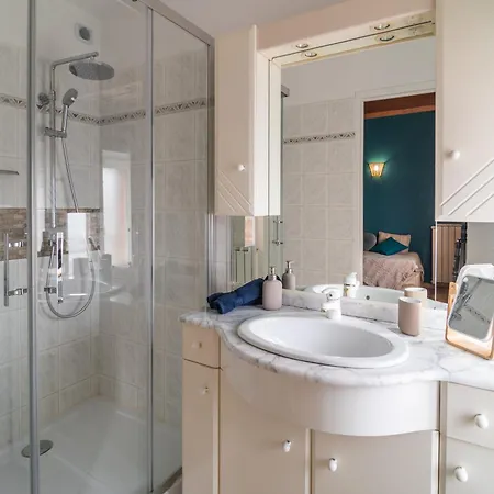 Вилла Les Pierres De Fonfage Boissezon