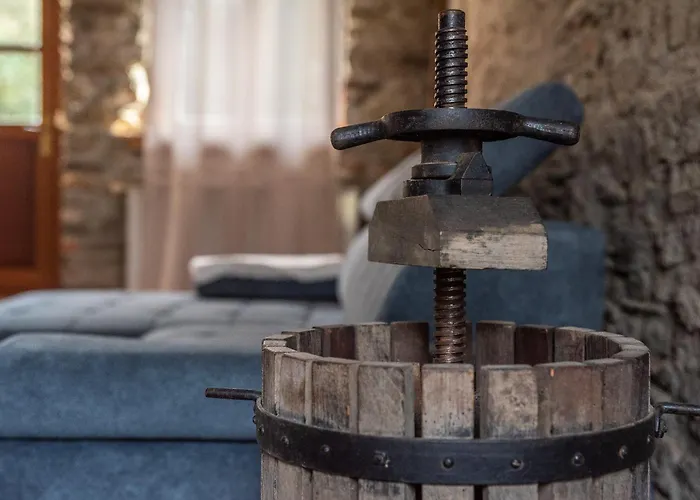 فيلة Les Pierres De Fonfage