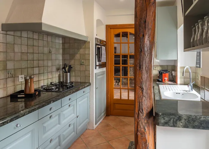 فيلة Les Pierres De Fonfage *