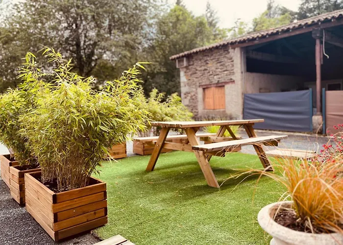 Les Pierres De Fonfage فيلة